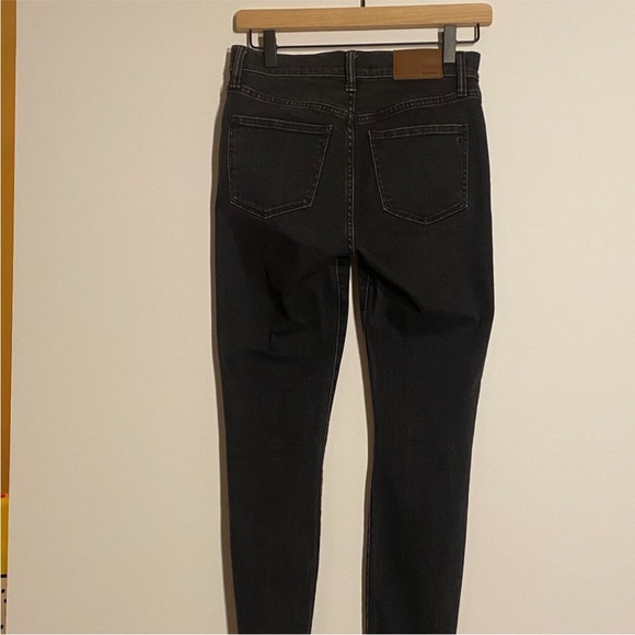 Madewell Black Charcoal Denim Jeans 
Size 32  9” High Rise Skinny - Picture 3 of 12